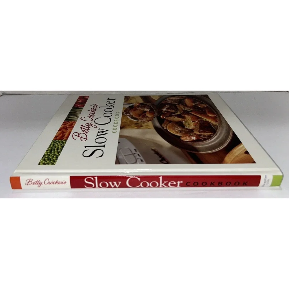 Betty Crocker's Slow‎ Cooker Cookbook - Hardcover By Crocker, Betty